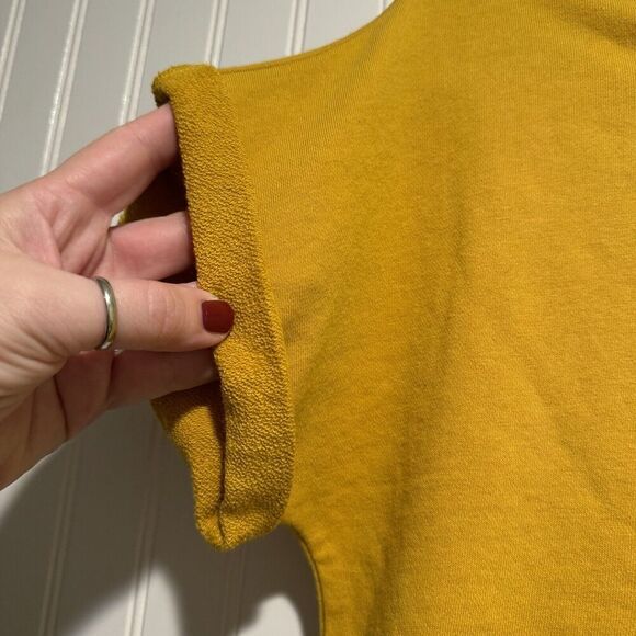 Fabletics Mustard Yellow Cassie Short Sleeve Sweatshirt Size Medium - Picture 3 of 5